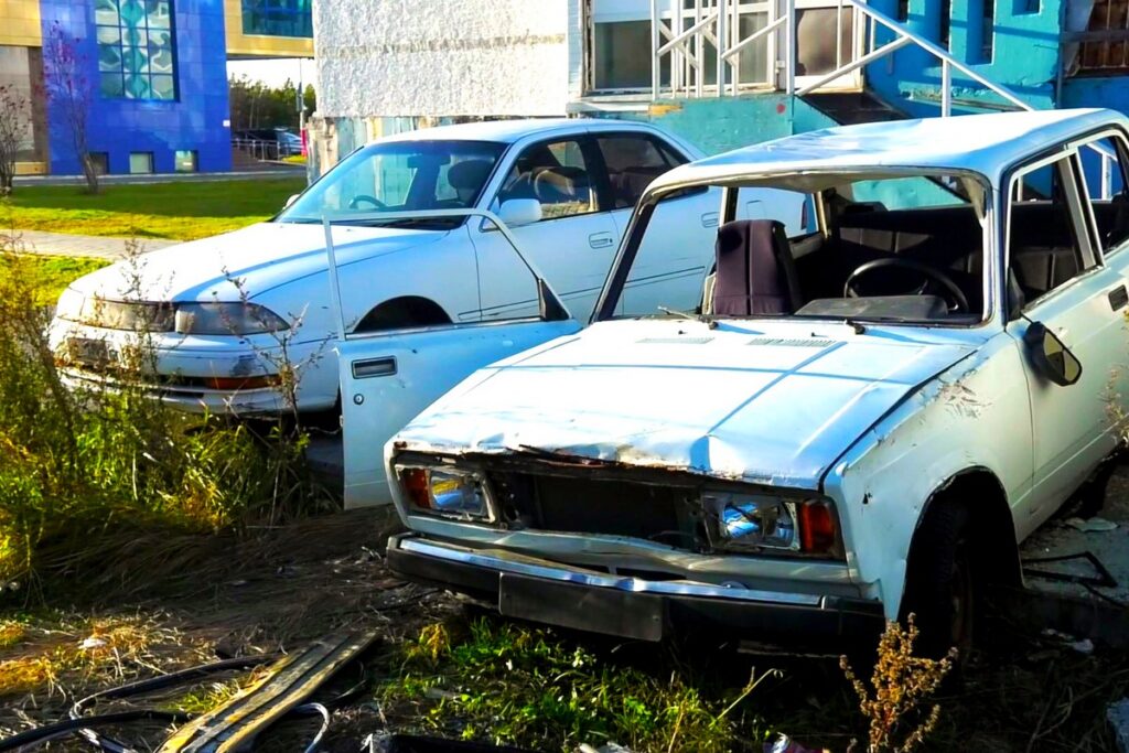 Пожаловаться на автохлам во дворах можно будет на «горячую линию» Комитета госконтроля